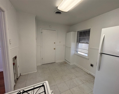 5804 Trigg Drive - Photo Thumbnail 11