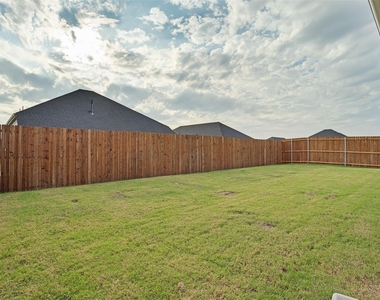 1802 Sabina Drive - Photo Thumbnail 23