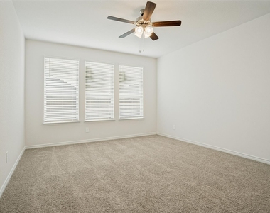 1802 Sabina Drive - Photo Thumbnail 10