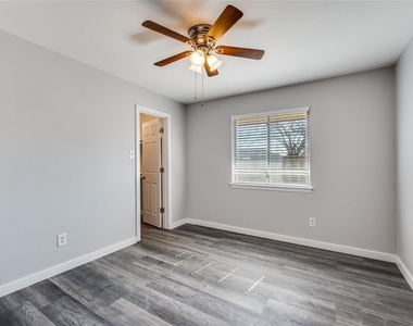 5725 Harvest Hill Road - Photo Thumbnail 7
