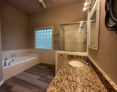 4761 Waterway Drive N - Photo Thumbnail 13