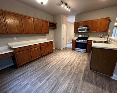 4761 Waterway Drive N - Photo Thumbnail 1
