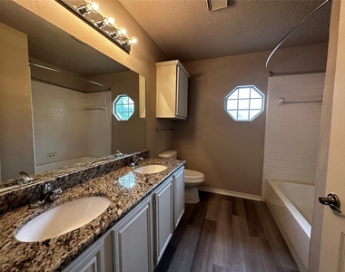 4761 Waterway Drive N - Photo Thumbnail 20