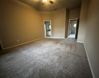 4761 Waterway Drive N - Photo Thumbnail 11