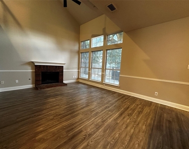 4761 Waterway Drive N - Photo Thumbnail 5