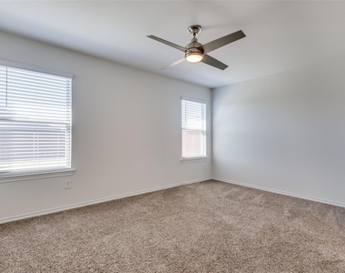 980 Fueller Drive - Photo Thumbnail 10