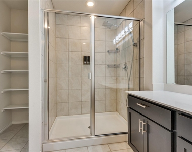 980 Fueller Drive - Photo Thumbnail 12