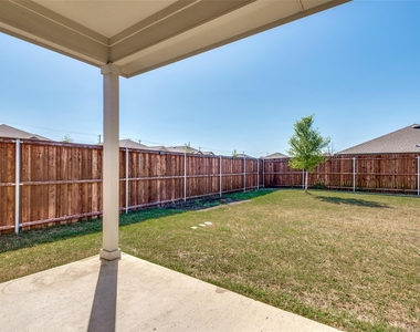980 Fueller Drive - Photo Thumbnail 16