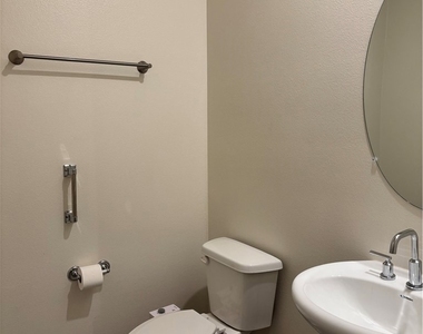 1395 Reliance - Photo Thumbnail 10