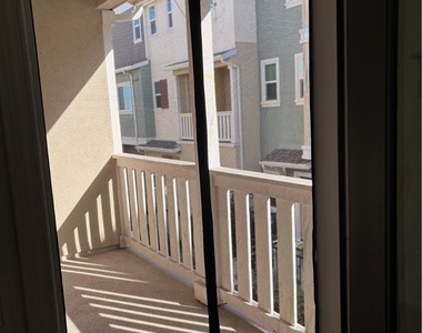 1395 Reliance - Photo Thumbnail 7