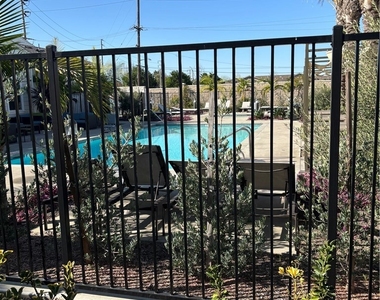 1395 Reliance - Photo Thumbnail 19