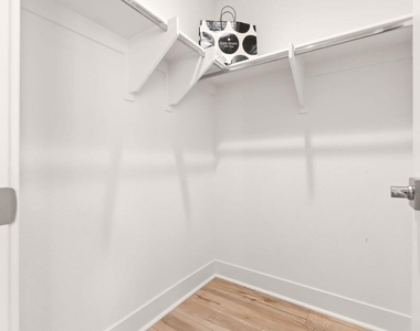 1066 Canal Street - Photo Thumbnail 8