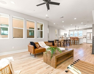 1066 Canal Street - Photo Thumbnail 12