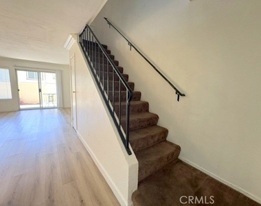 1031 S Palmetto Avenue - Photo Thumbnail 9
