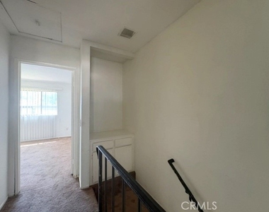 1031 S Palmetto Avenue - Photo Thumbnail 10