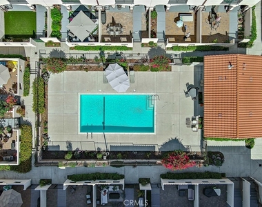 946 Warwick - Photo Thumbnail 70