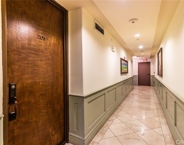 10862 Bloomfield - Photo Thumbnail 6
