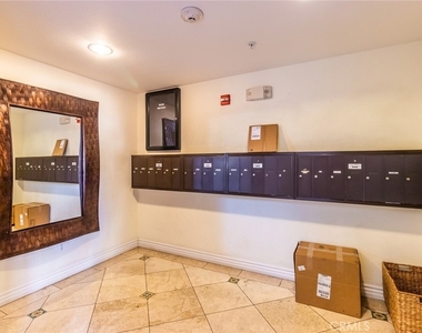 10862 Bloomfield - Photo Thumbnail 4