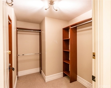 10862 Bloomfield - Photo Thumbnail 32