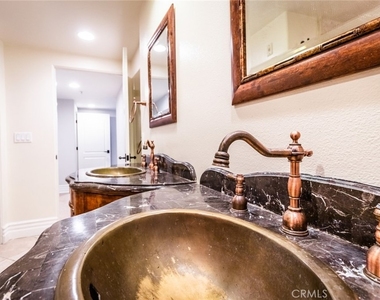 10862 Bloomfield - Photo Thumbnail 30