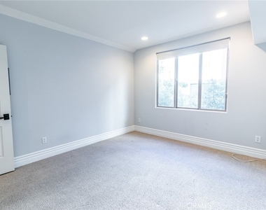10862 Bloomfield - Photo Thumbnail 21
