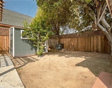 1649 E 43rd - Photo Thumbnail 26
