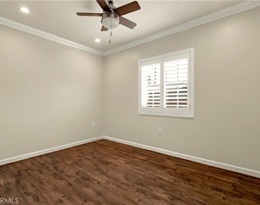 1649 E 43rd - Photo Thumbnail 15