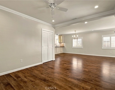 1649 E 43rd - Photo Thumbnail 3