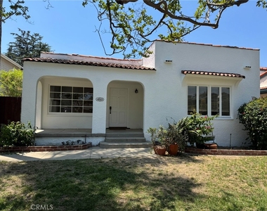 4313 Shadyglade Avenue - Photo Thumbnail 1