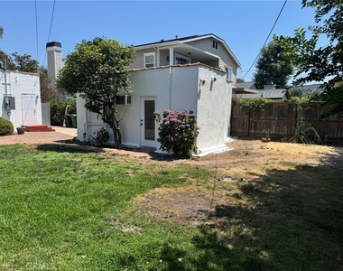 4313 Shadyglade Avenue - Photo Thumbnail 18