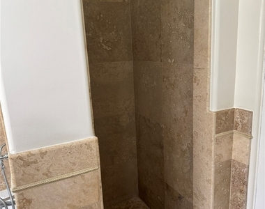 4313 Shadyglade Avenue - Photo Thumbnail 13