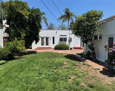 4313 Shadyglade Avenue - Photo Thumbnail 16