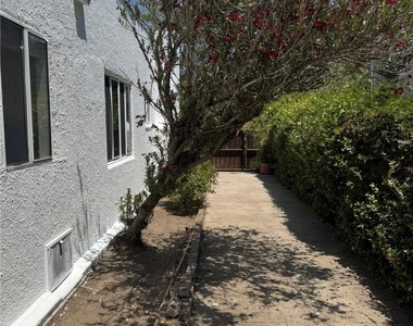 4313 Shadyglade Avenue - Photo Thumbnail 20