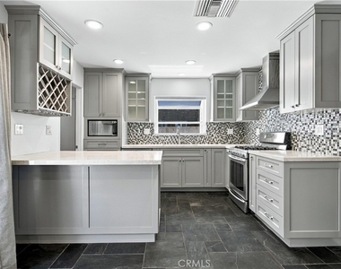 9713 Geyser Avenue - Photo Thumbnail 11