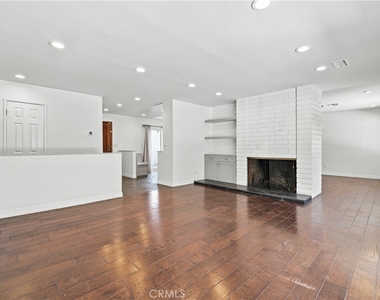 9713 Geyser Avenue - Photo Thumbnail 6