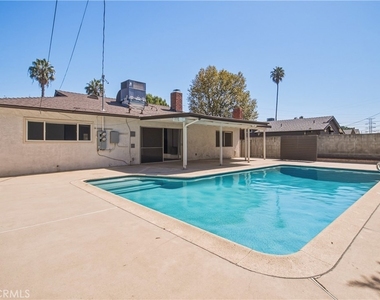 9713 Geyser Avenue - Photo Thumbnail 24