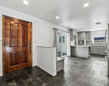 9713 Geyser Avenue - Photo Thumbnail 9