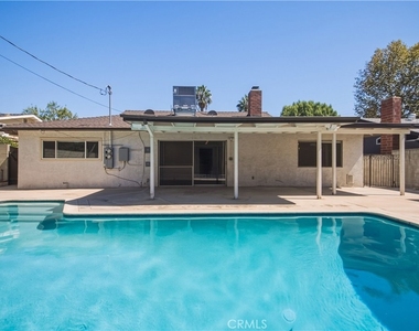 9713 Geyser Avenue - Photo Thumbnail 25