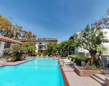 5460 White Oak Avenue - Photo Thumbnail 9