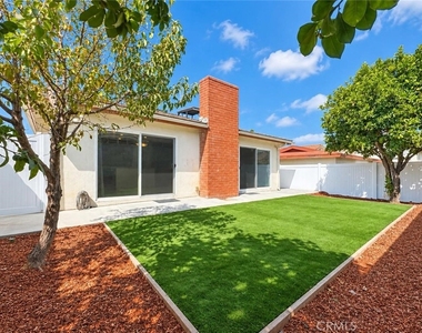 18410 Grevillea - Photo Thumbnail 21