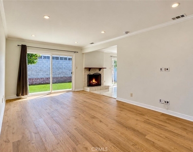 18410 Grevillea - Photo Thumbnail 27