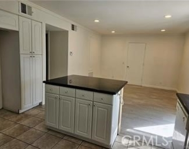 5357 Barrett Circle - Photo Thumbnail 9