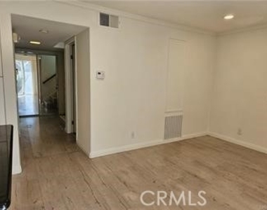 5357 Barrett Circle - Photo Thumbnail 11