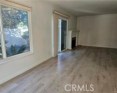 5357 Barrett Circle - Photo Thumbnail 3