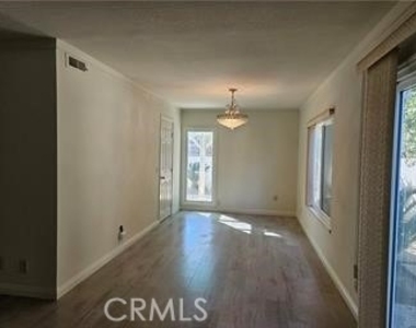 5357 Barrett Circle - Photo Thumbnail 4