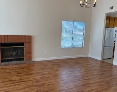 4758 Elm Tree Drive - Photo Thumbnail 6