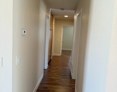 4758 Elm Tree Drive - Photo Thumbnail 14