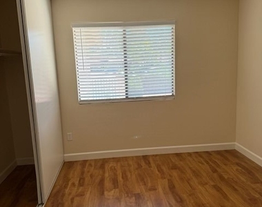 4758 Elm Tree Drive - Photo Thumbnail 16