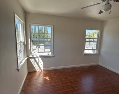 4547 Griffin - Photo Thumbnail 7