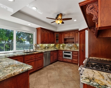 21674 Calle Alcazar - Photo Thumbnail 8